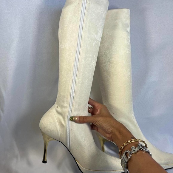 Vintage Jesus Diamante Lush White Velvet Knee High Boots with Golden Heel Sze 37 - Picture 4 of 4